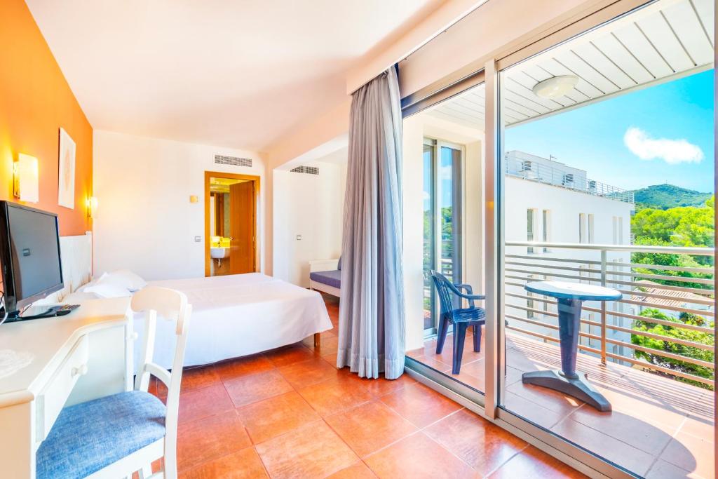 Hotel Na Forana - Tap to explore photos