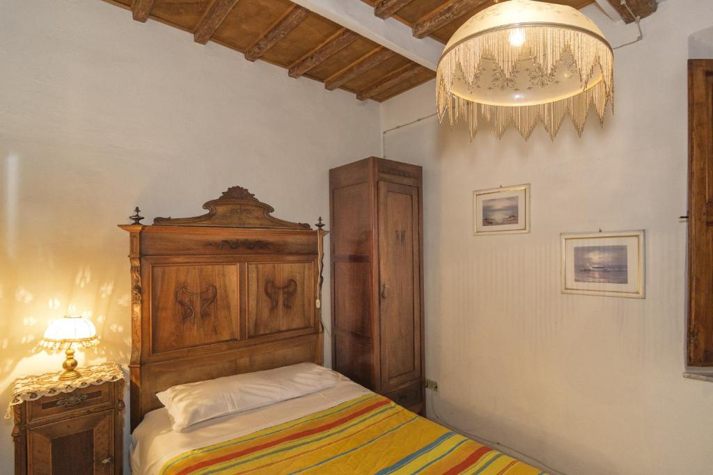 Due Borghi Guest House - Tap to explore photos