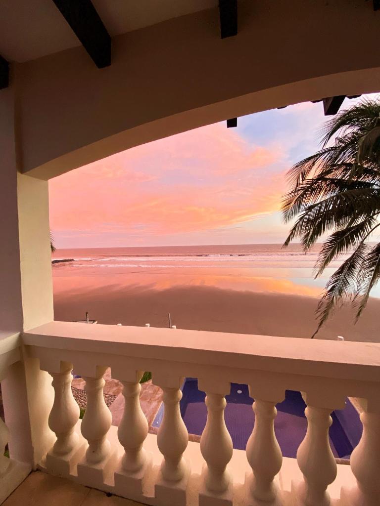 Vista Las Olas Resort photo 4
