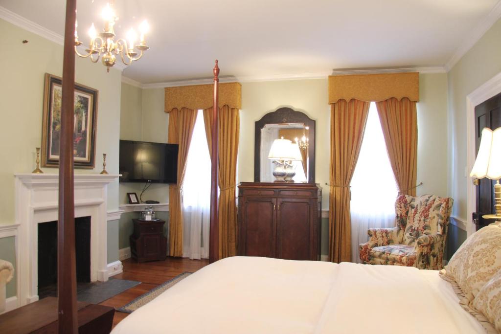 Двухместный (Номер с кроватью размера «queen-size» и видом на сад), Morris House Hotel