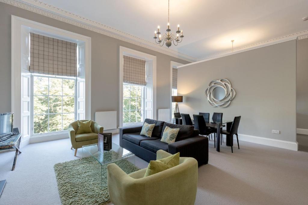 Destiny Scotland - Q-Residence - Tap to explore photos