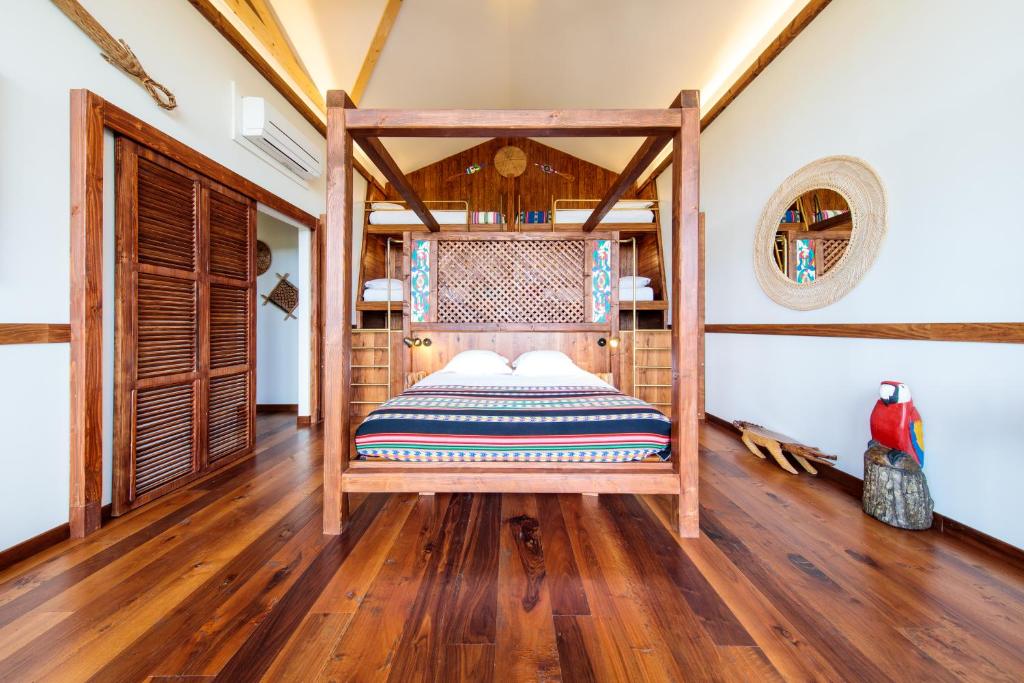 Parrot World - Les Lodges photo 4