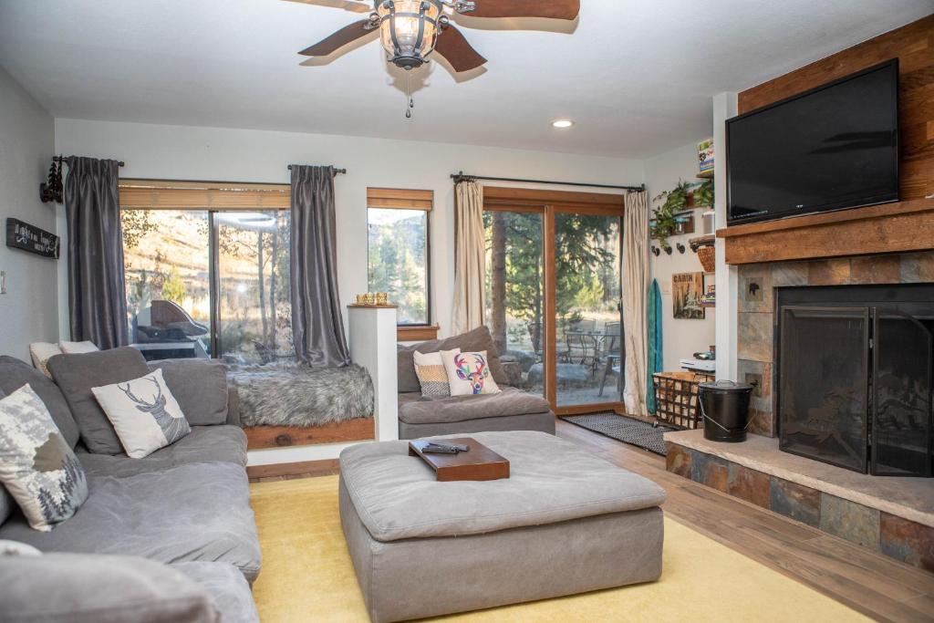1221 Keystone Gulch 3 Bedroom Condo by RedAwning image