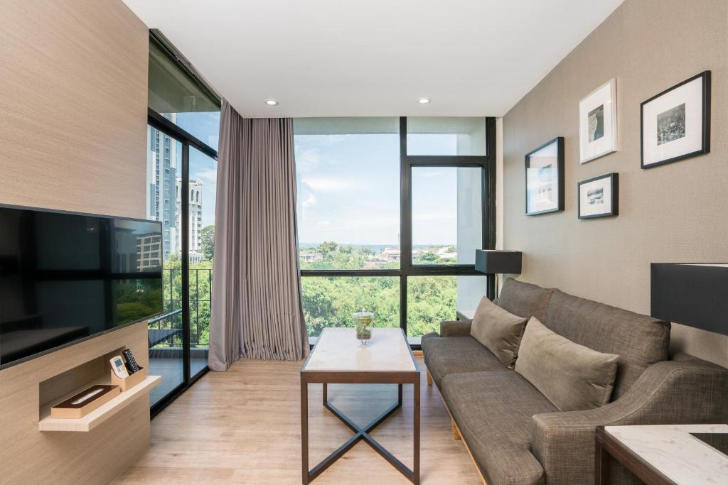 Сьюит (Люкс «Гранд» с 1 двуспальной кроватью), Отель At Mind Serviced Residence