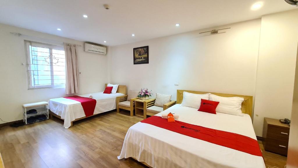 Трехместный (Трехместный номер), Reddoorz near Tran Duy Hung Street 3