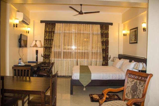 Hotel Sapphire Room Type - Superior Queen Room