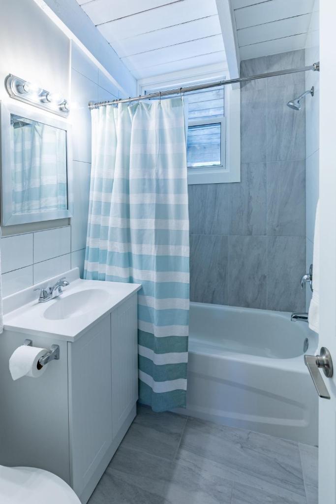Boutique Suite #4 photo 3