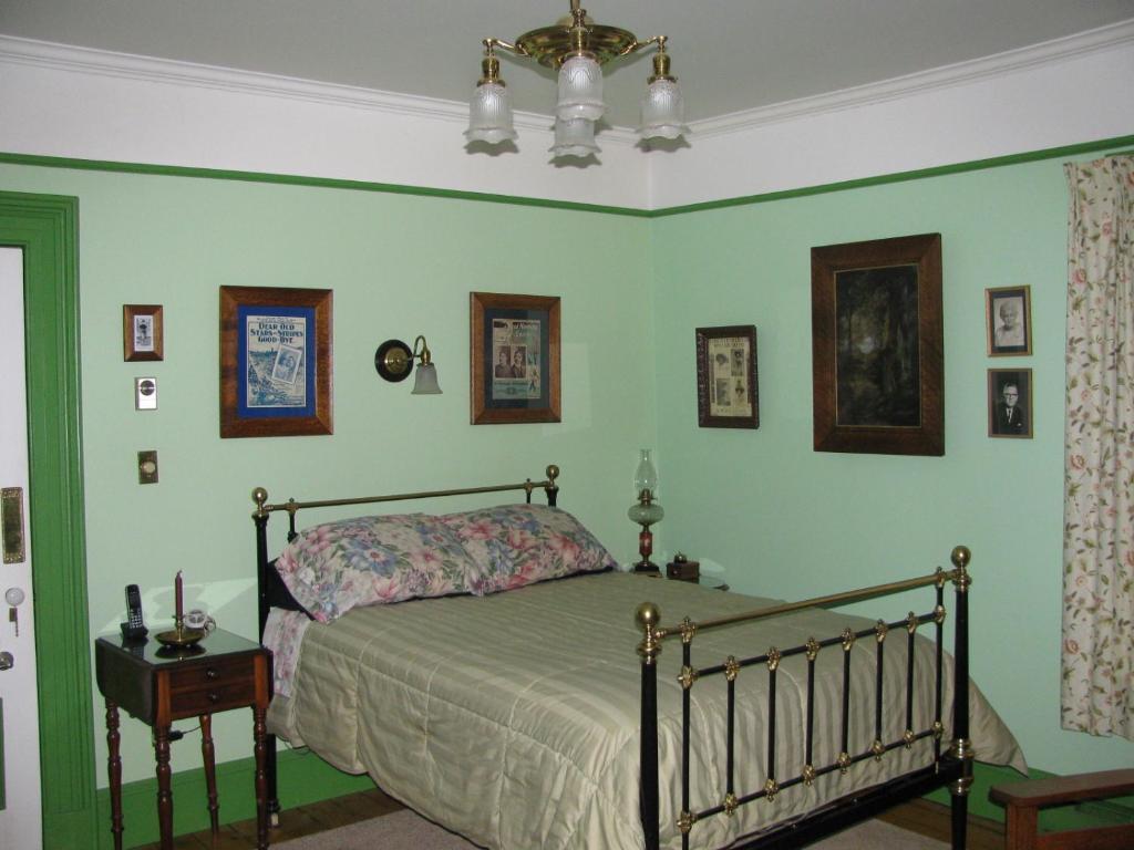 Gower Manor Historic Bed & Breakfast photo 1