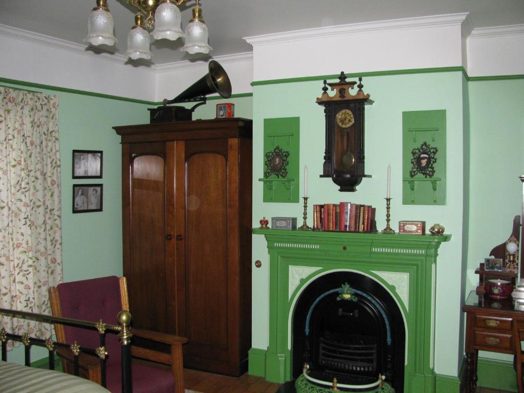 Gower Manor Historic Bed & Breakfast photo 3