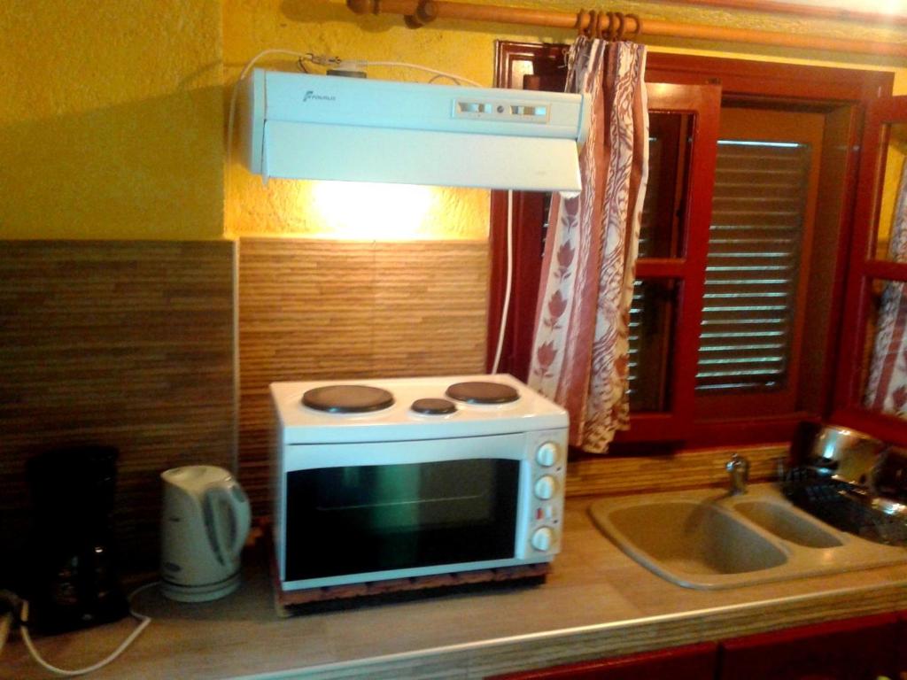 Sunrise Apartments photo 3