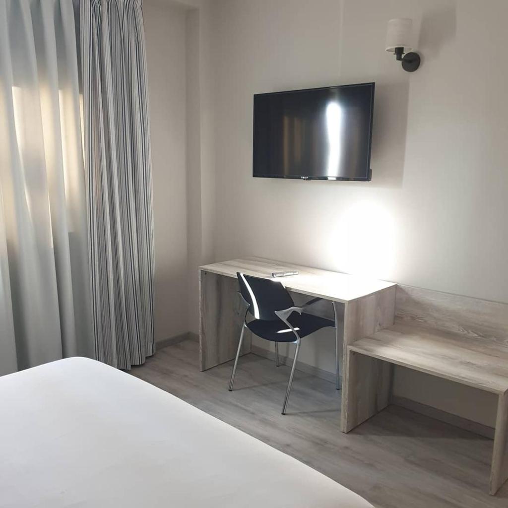 Hotel Alcarria photo 2
