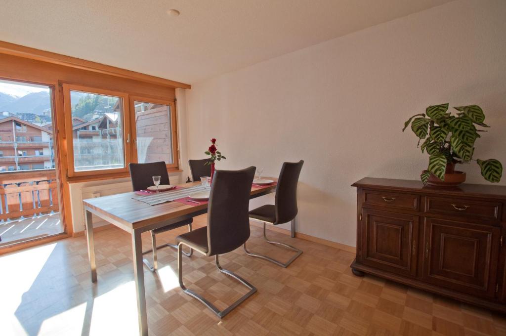 Haus Bahnhofbuffet, Apartment Riffelhorn photo 3