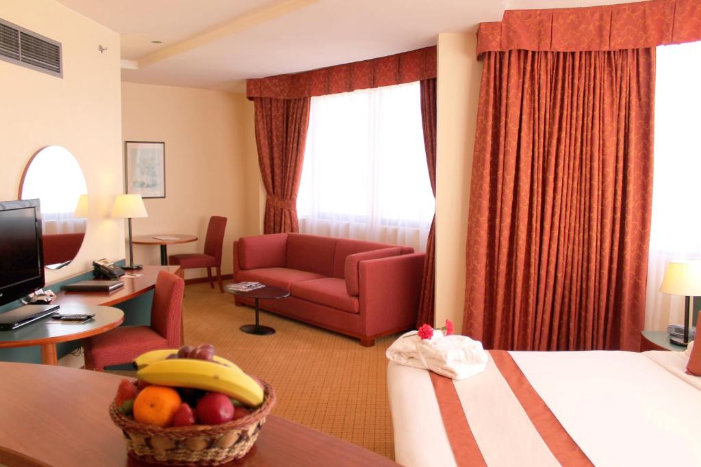Сьюит (Полулюкс), Отель Al Diar Dana Hotel