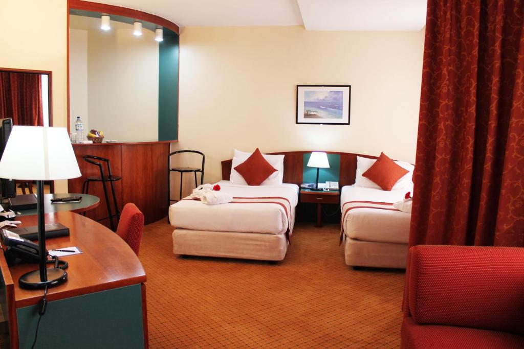 Сьюит (Полулюкс), Отель Al Diar Dana Hotel