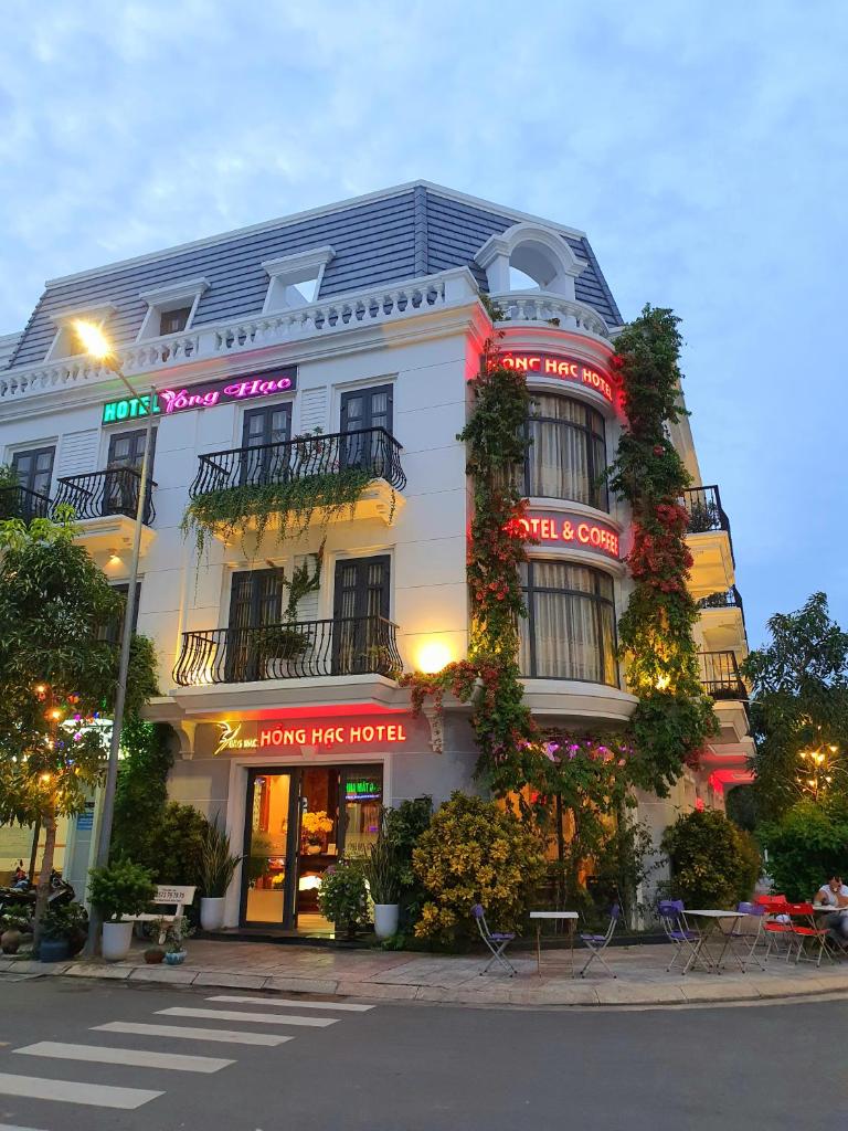 Hồng Hạc Hotel