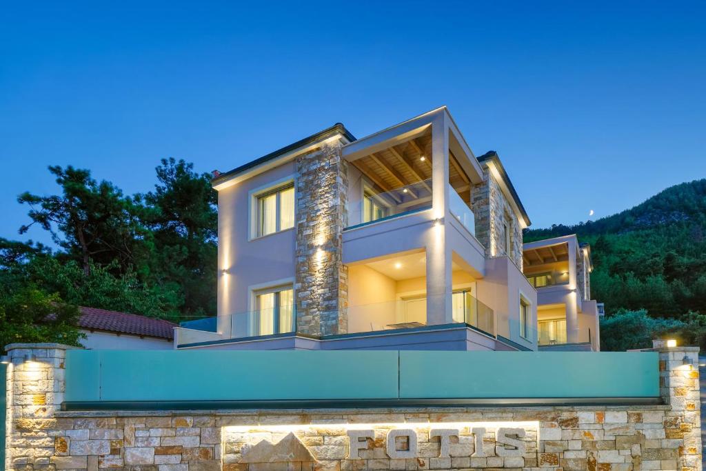 Foti's Villas photo 2