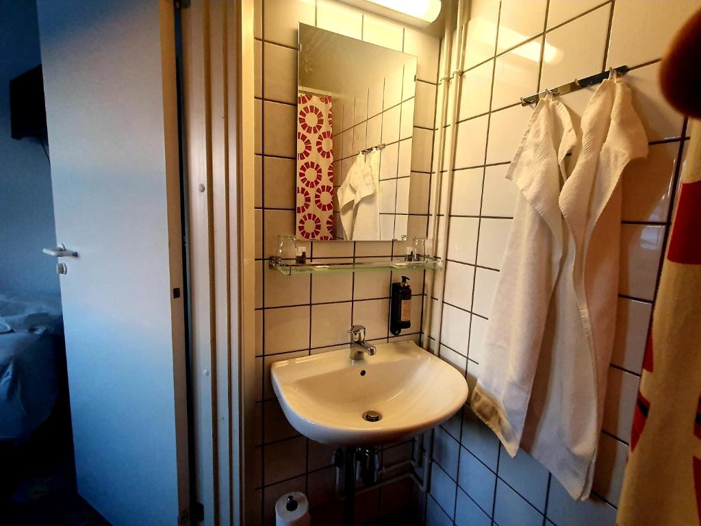 Hotel Kulusuk photo 3