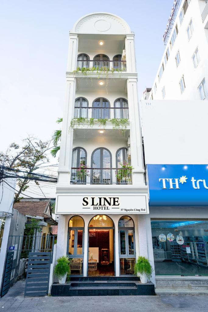 Sline Hotel Hue