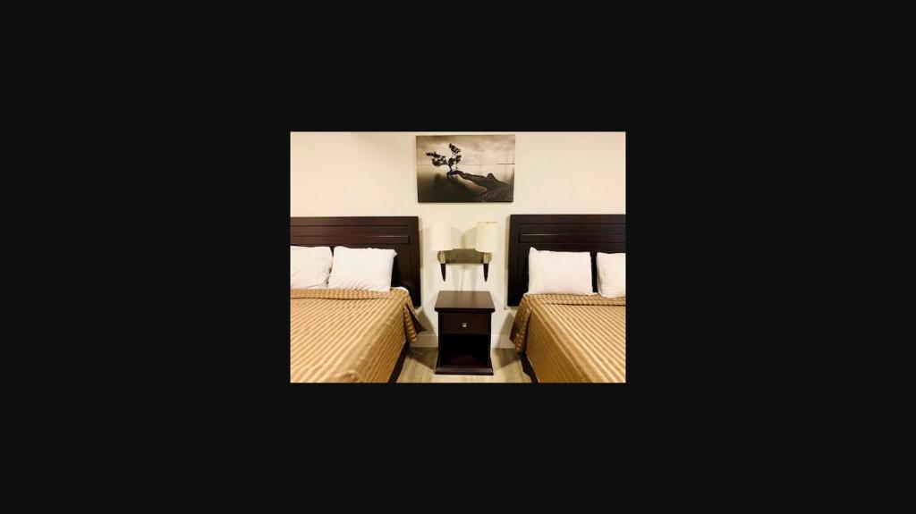Traveler's Motel Penticton photo 1
