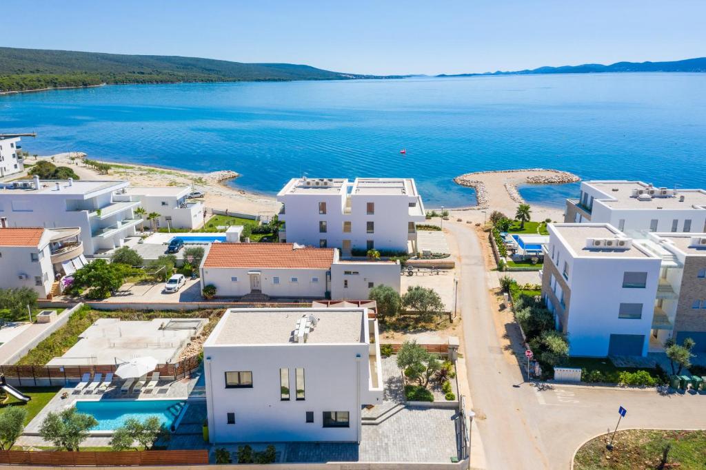 Villa Olea with heated pool and jacuzzi photo 4