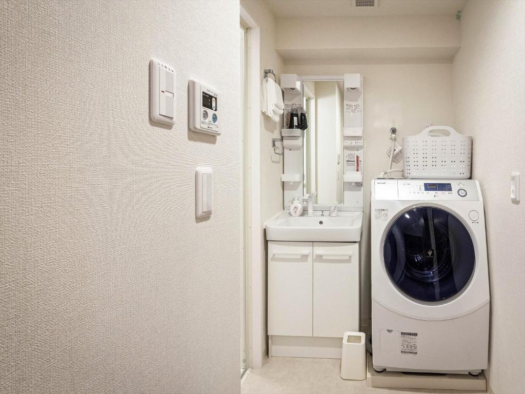 Living Inn Asahibashiekimae Premier photo 4