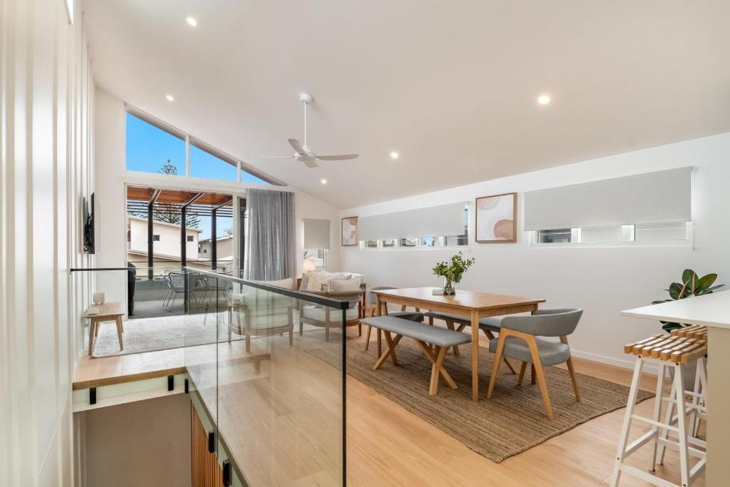 22 South - Lennox Head photo 1