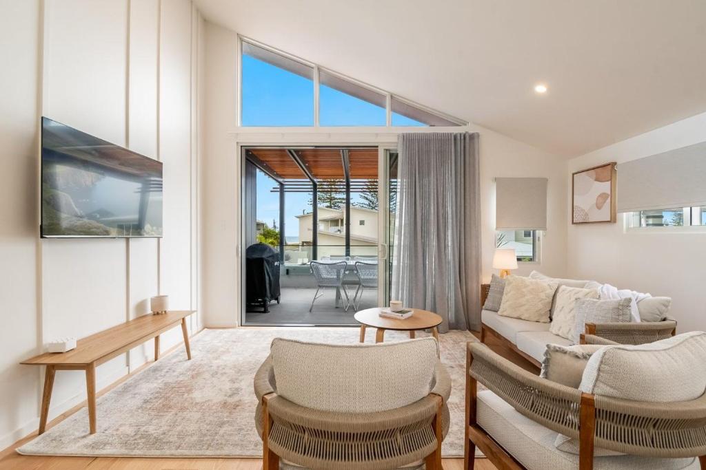 22 South - Lennox Head photo 2