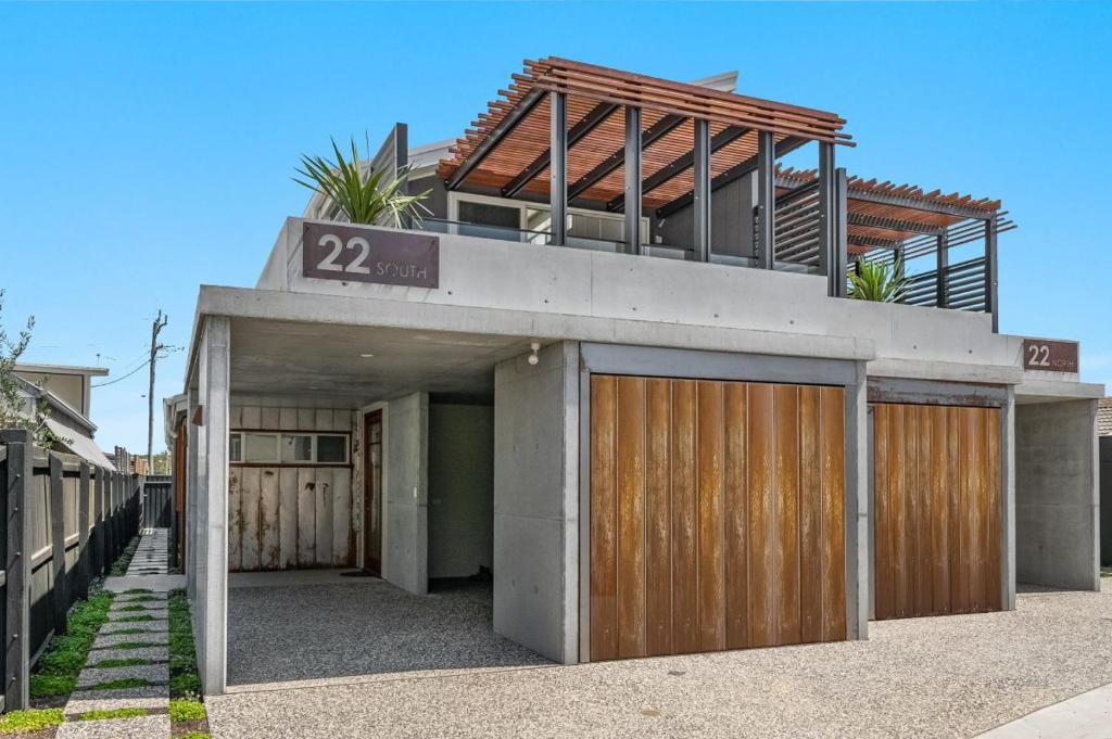 22 South - Lennox Head photo 3