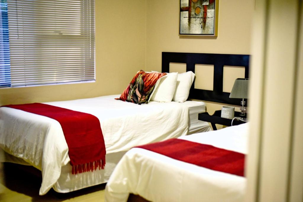 Valleyside Executive Apartments photo 2