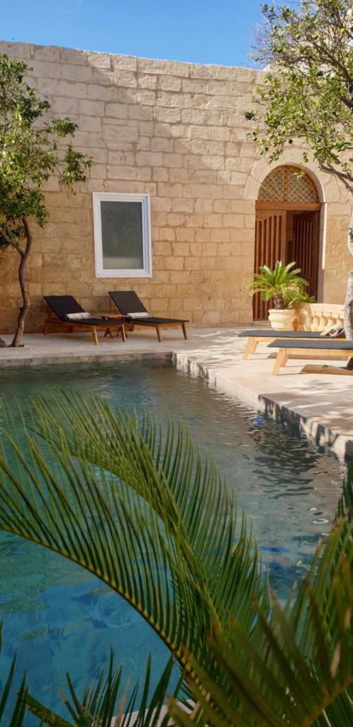 Palazzo Pisani Malta B&B