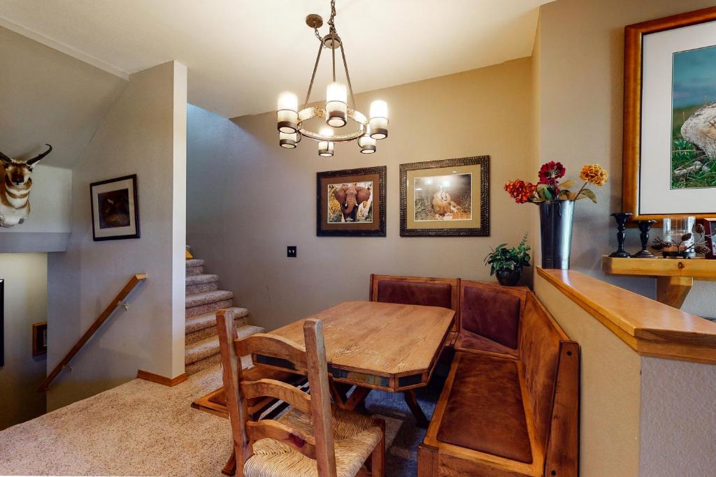 Copper Valley 211 photo 1