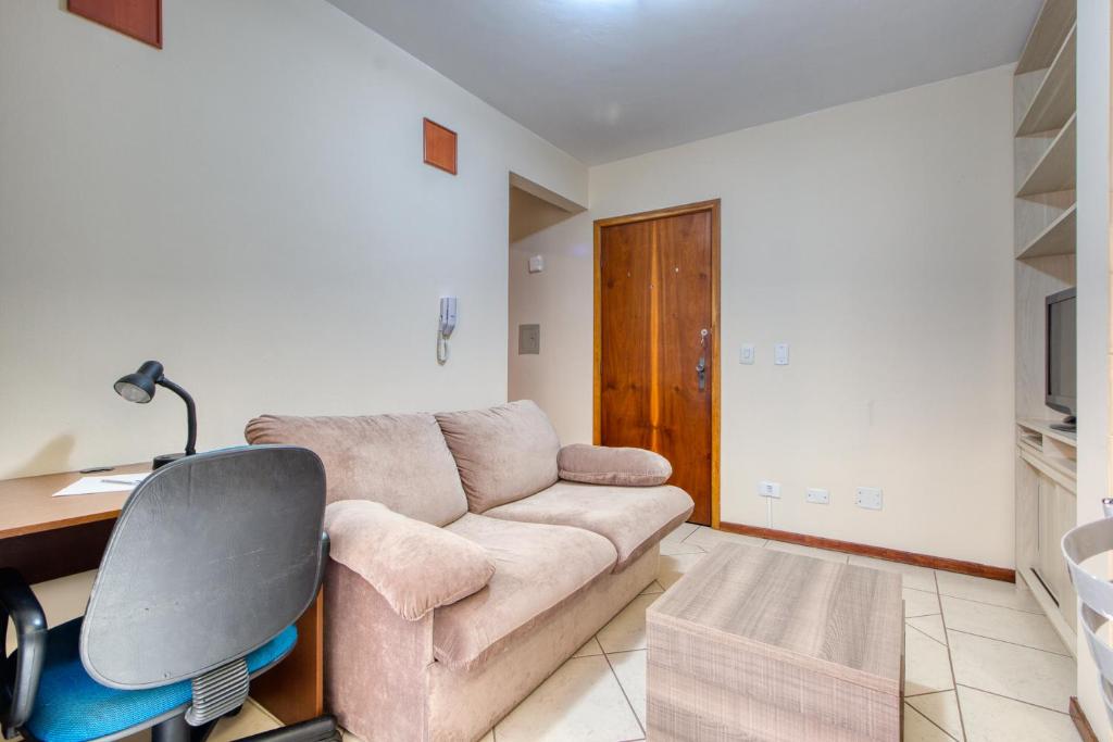 Ótimo apartamento no Centro mobiliado e com garagem photo 4