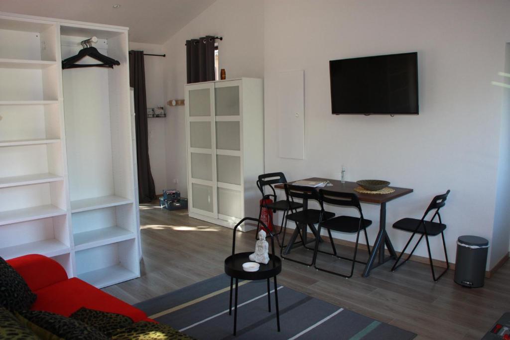 Logis au milieu des pins photo 2
