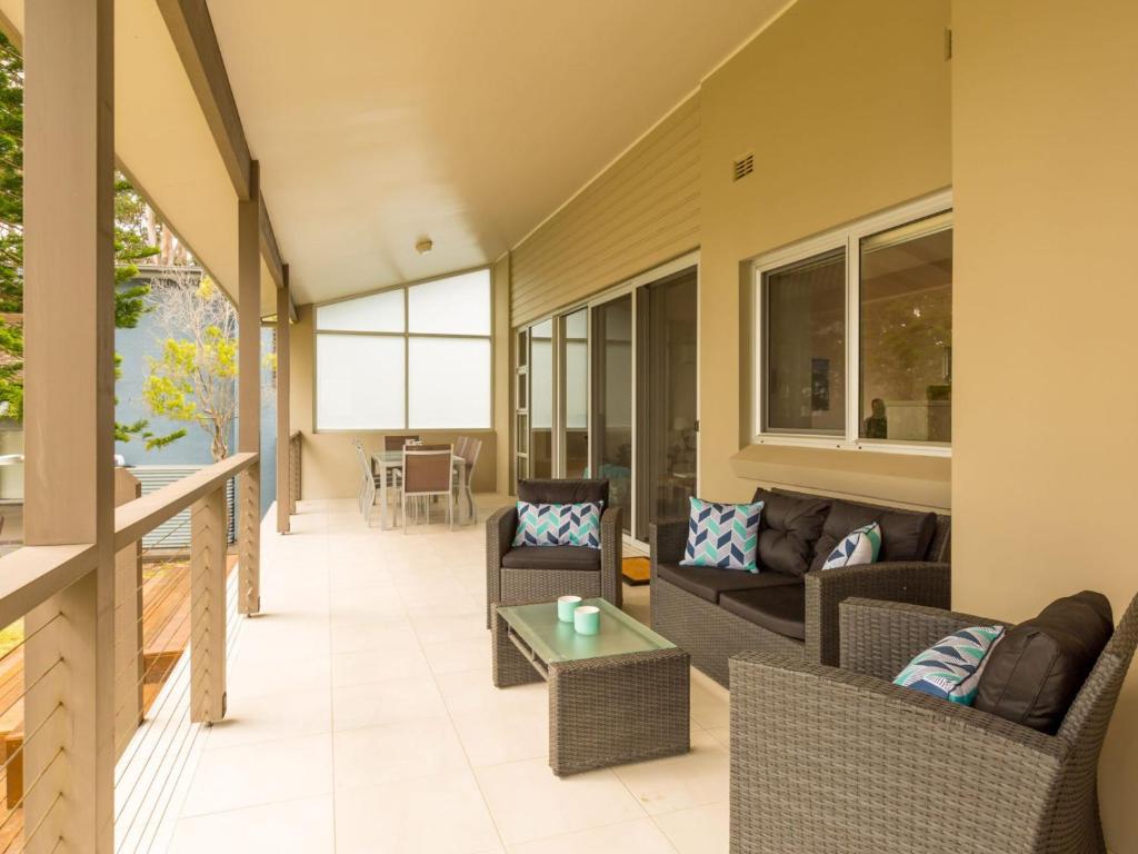 Harlequin Beach House Vincentia photo 2