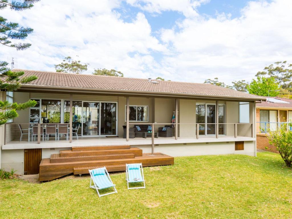 Harlequin Beach House Vincentia photo 1