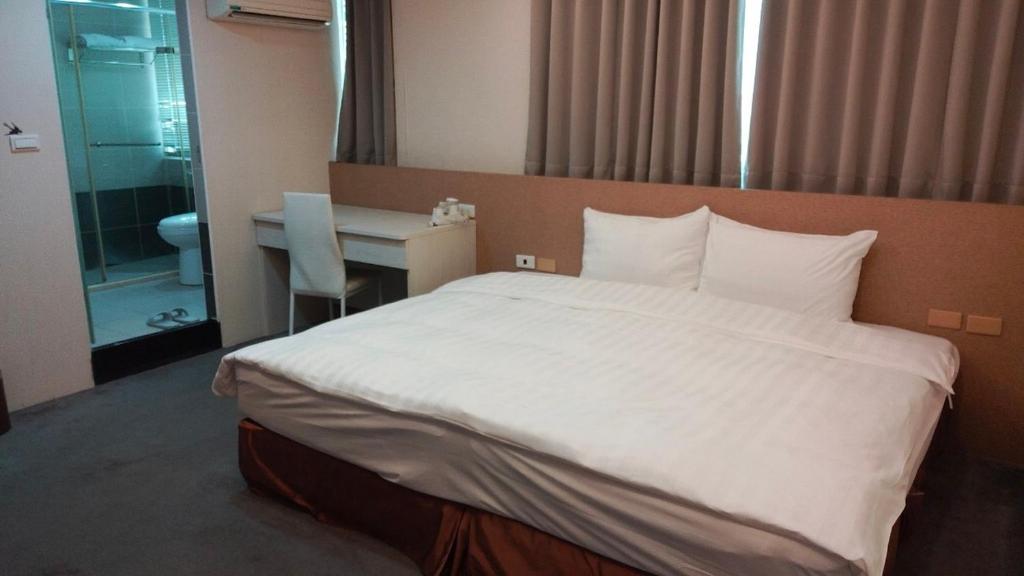 Shun-yi Business Hotel photo 4