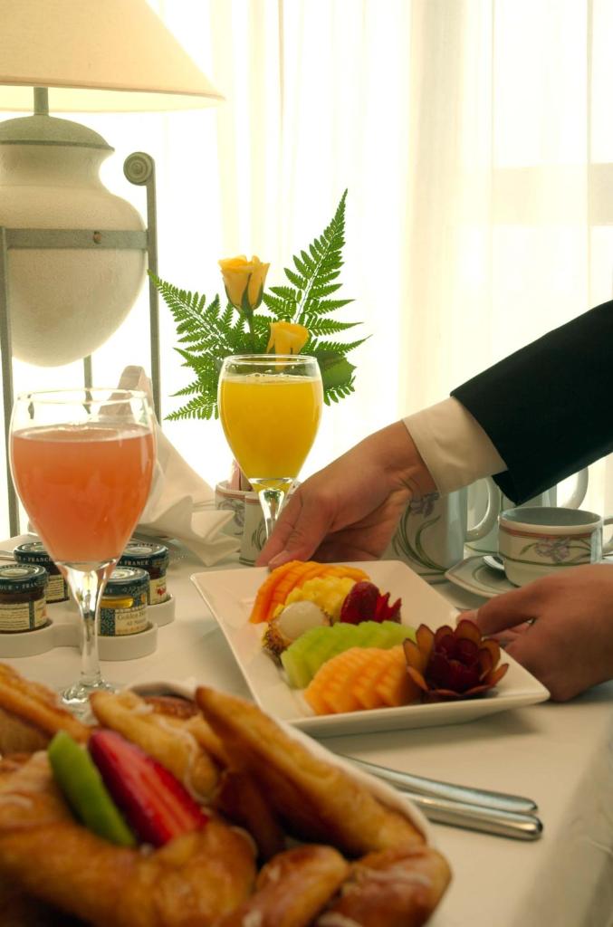 Двухместный (Полулюкс с доступом в клуб - Для курящих), Отель Crowne Plaza Dubai