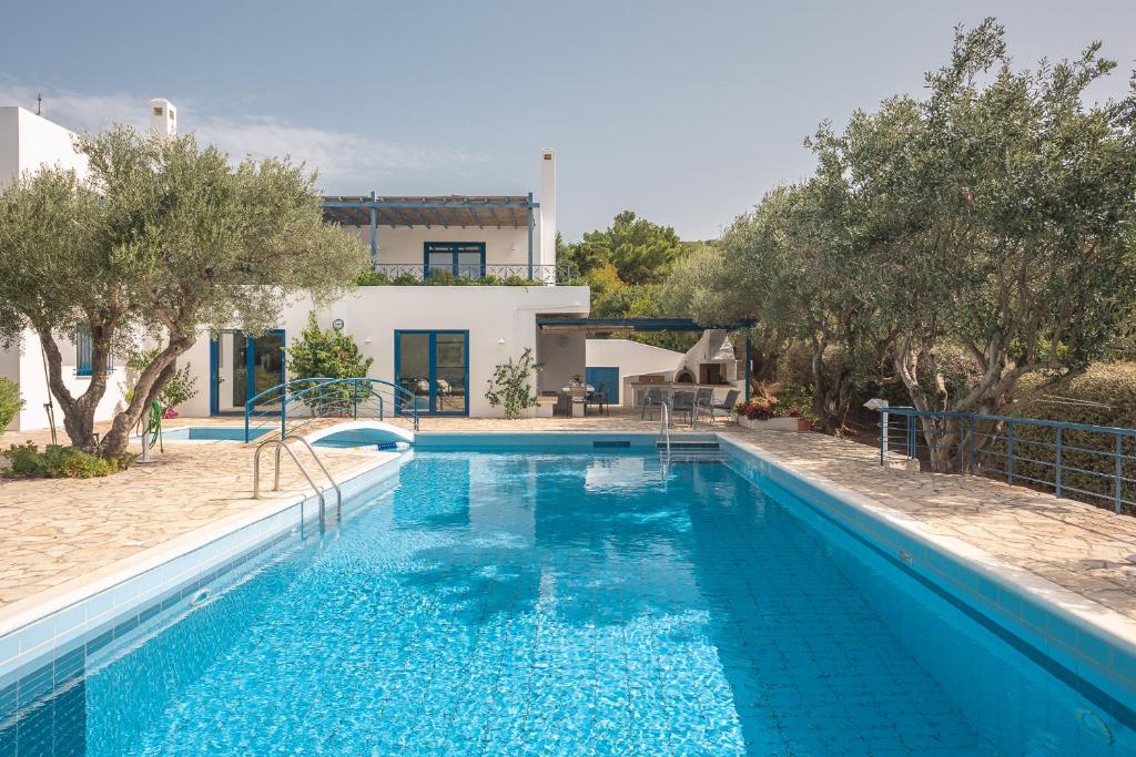 Summer Villa Pasiphae Private Pool - BBQ -Beach 2min photo 1