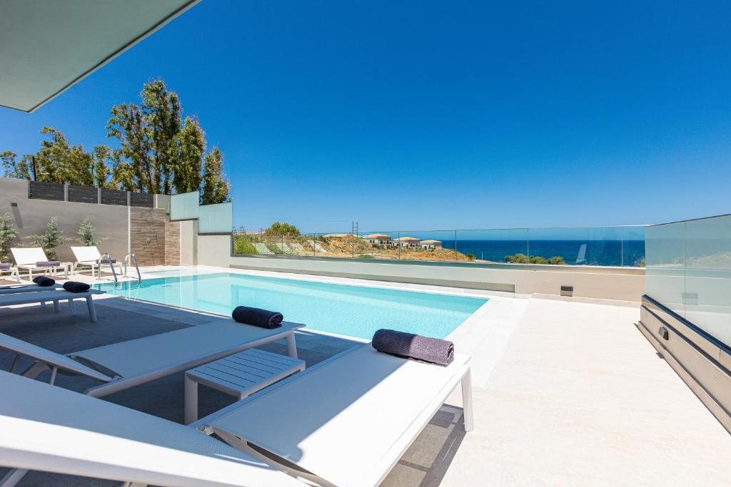 Lagoon Seaside Villa, Sumptuous Retreat,By ThinkVilla photo 4