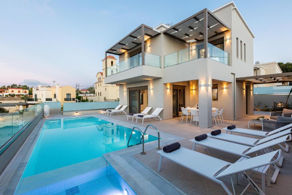 Lagoon Seaside Villa, Sumptuous Retreat,By ThinkVilla photo 2