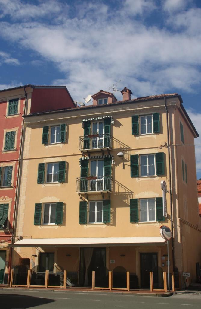 Hotel Aurora photo 1