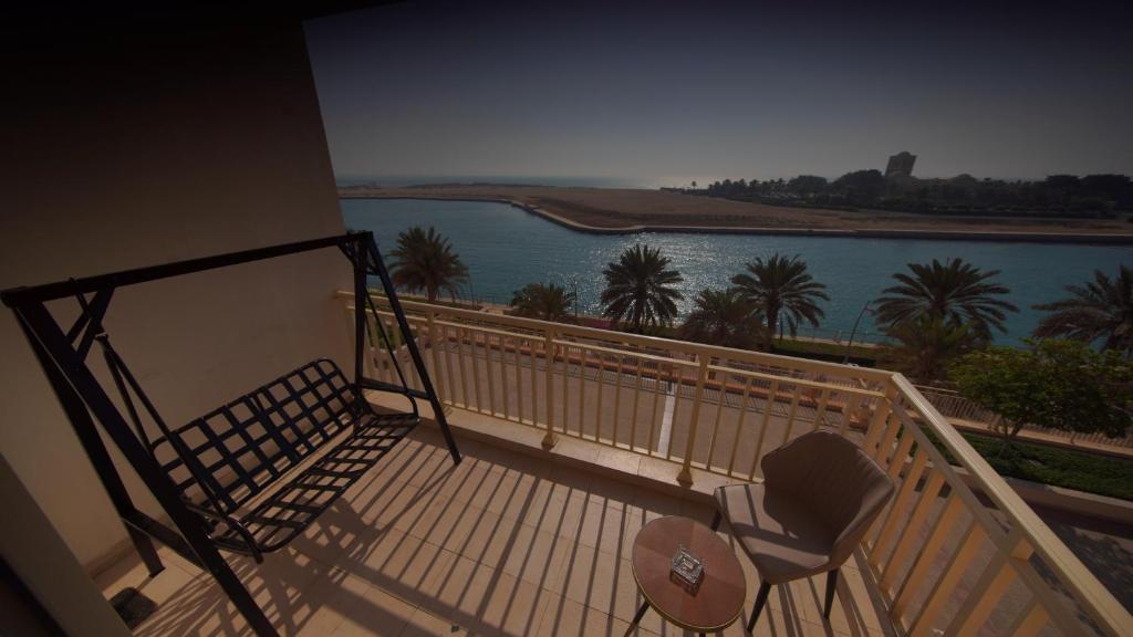marina two apartment 201 with direct sea view photo 2