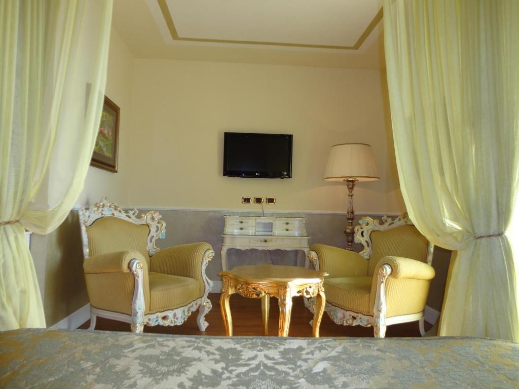 Hotel Confine photo 3