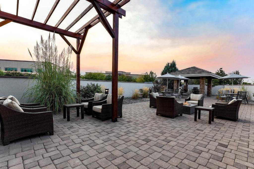Staybridge Suites Reno, an IHG Hotel image