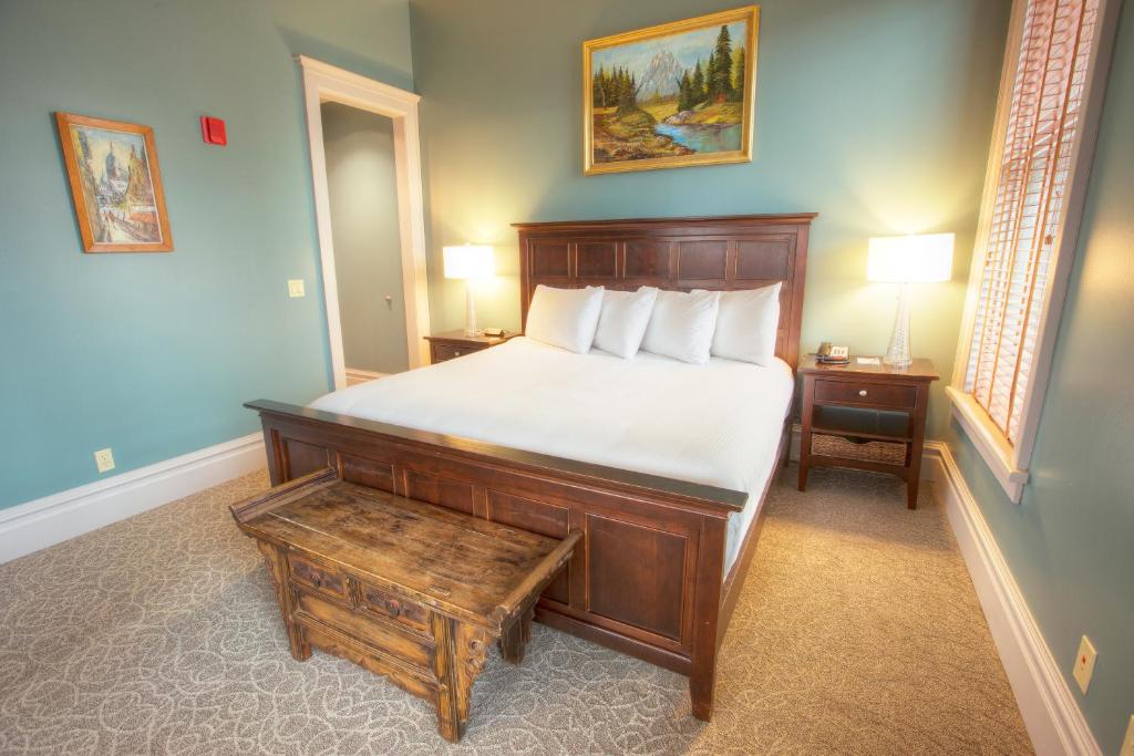 Montvale Hotel photo 1
