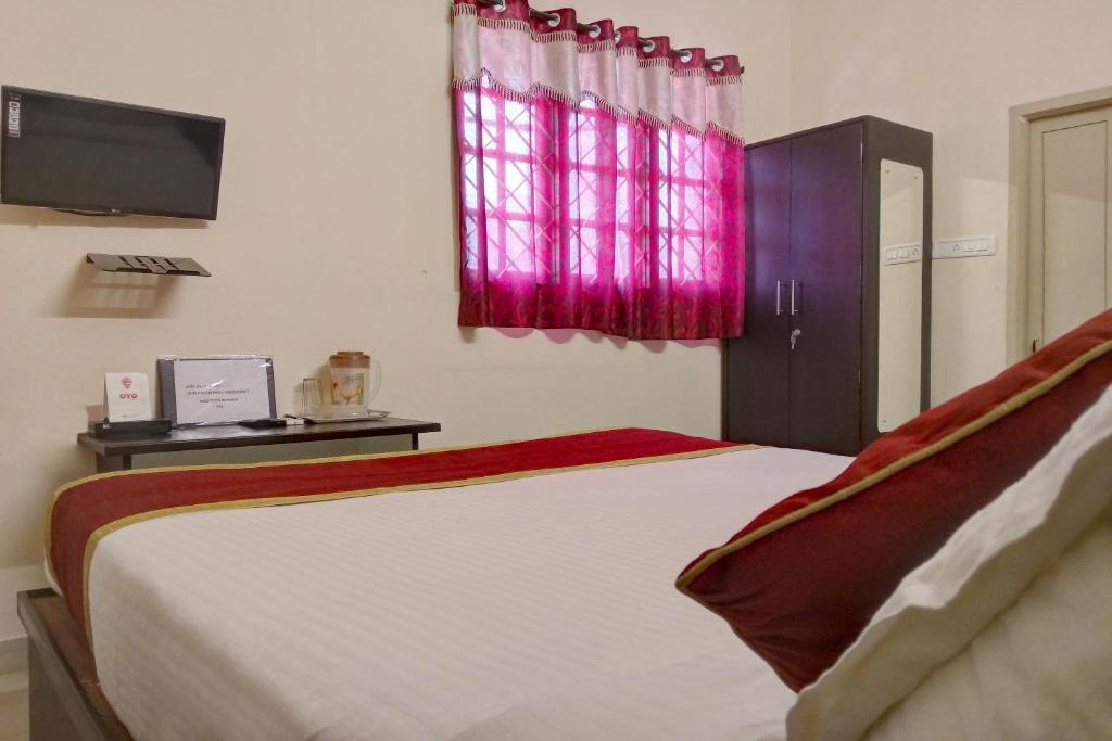Трехместный (Классический трехместный номер), OYO 9018 Abhimaan Residency