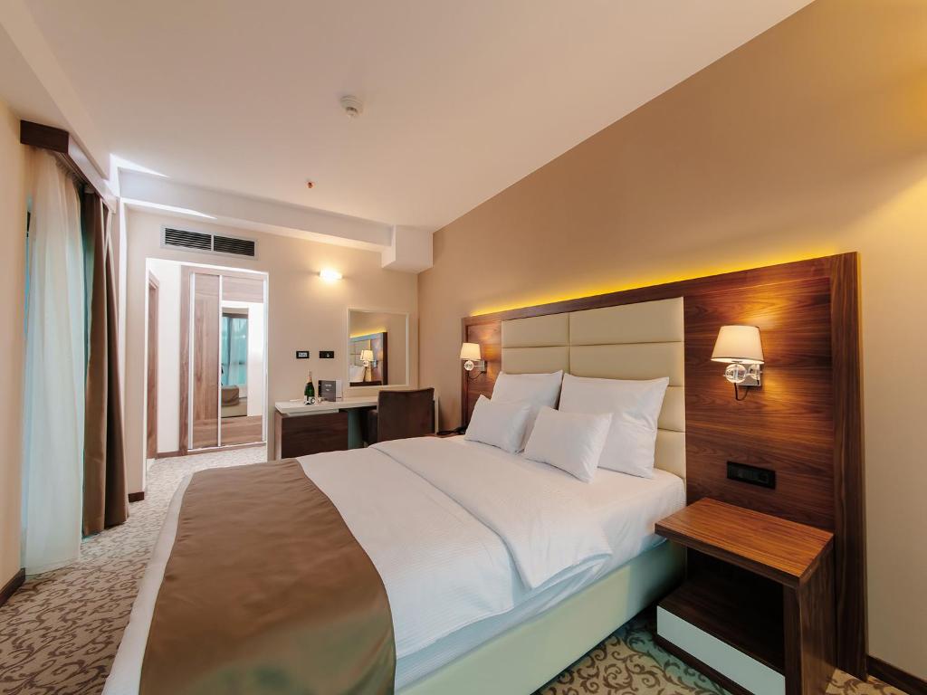 Двухместный (Улучшенный двухместный номер с 1 кроватью), Hotel New Star