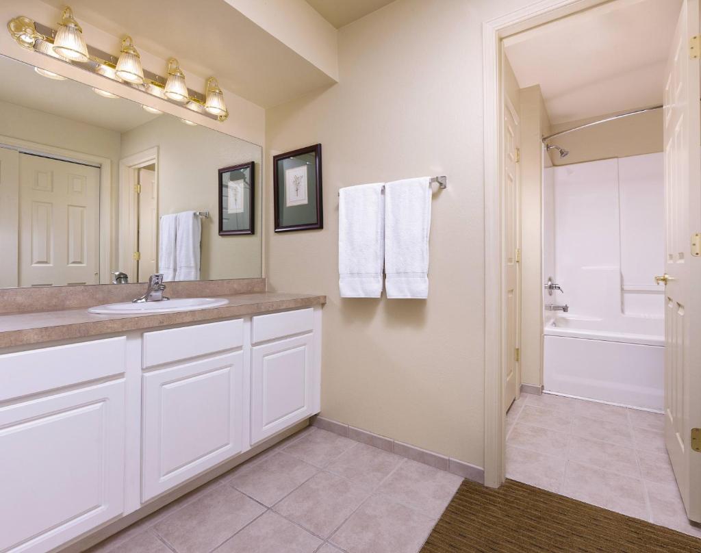 WorldMark Branson - Tap to explore photos