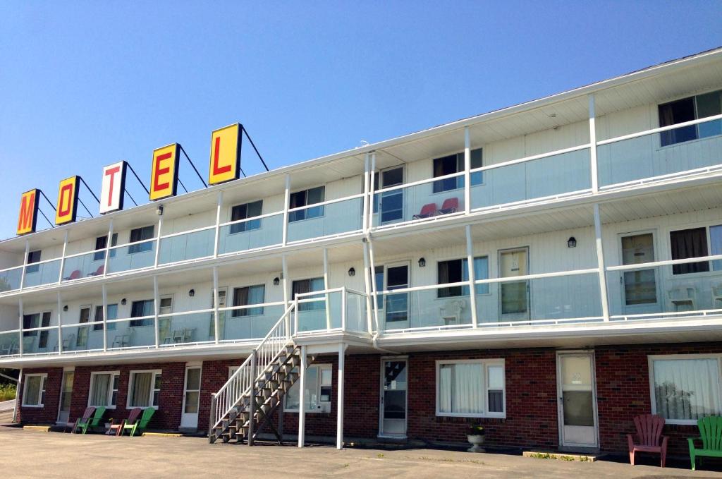 Hillside Motel photo 4