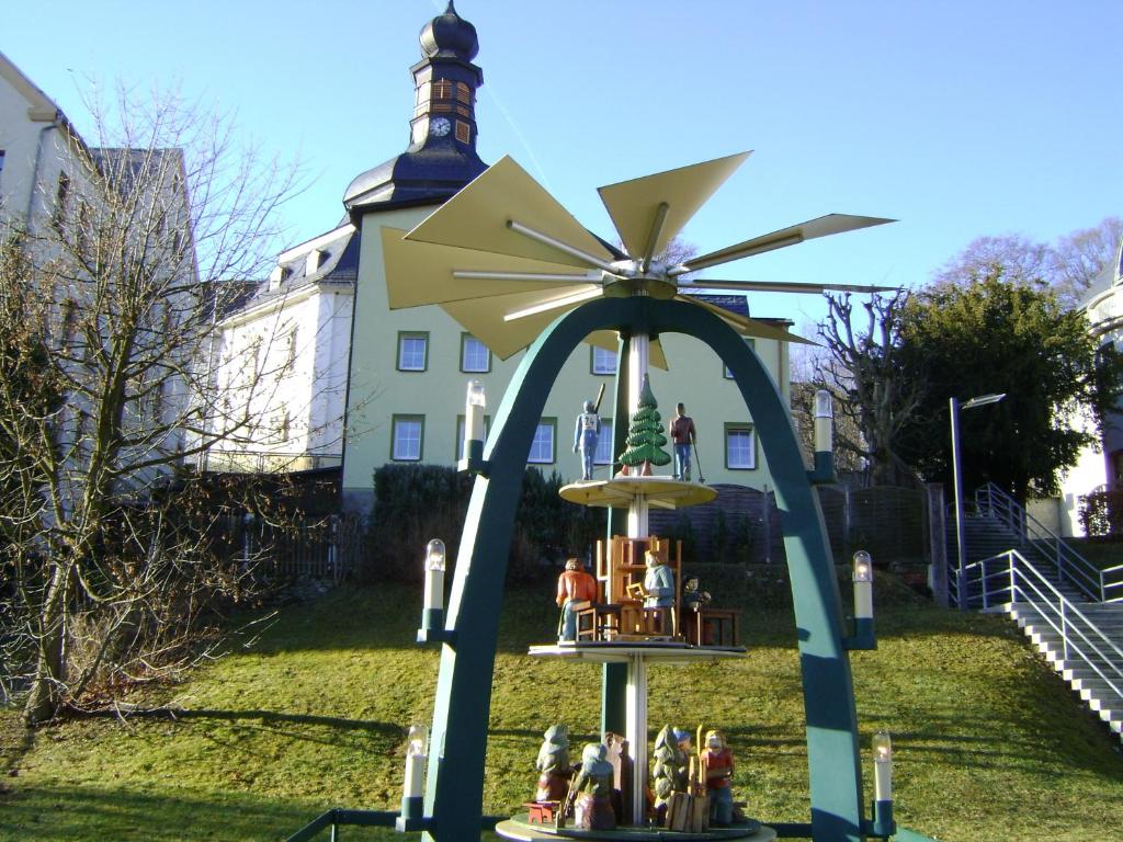 Hansis Lodge photo 1